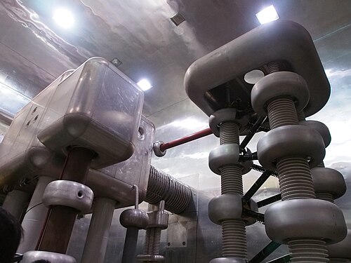 Cockcroft–Walton generator